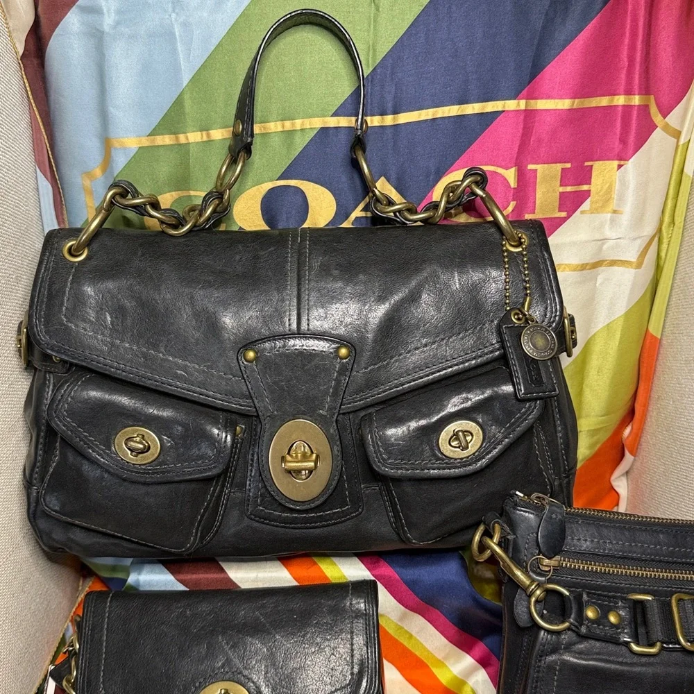 Coach Black Legacy Set-Leigh satchel, Kisslock Wallet, Ltd Ed Clutch, Swingpack - Picture 4 of 13